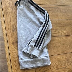 Adidas crew neck sweatshirt